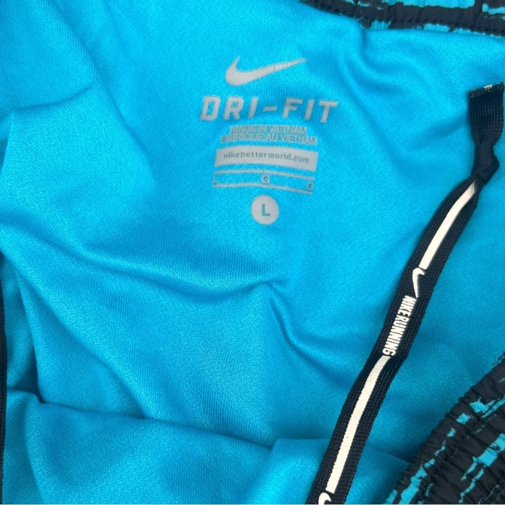 🌀‎ Nike Dri-FIT Running Shorts – Men’s Large – Blue/Black Print